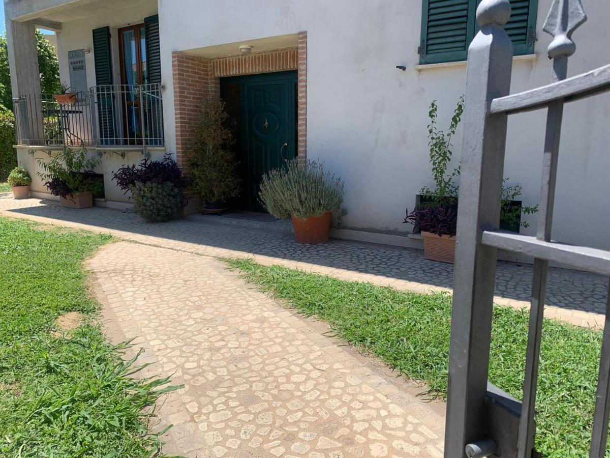 Casa Del Giardino Bright Apartment Bastia Umbra Buitenkant foto